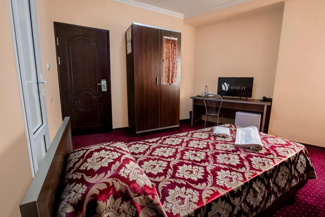 Rohat Hotel Chilonzor Ташкент Екстер'єр фото