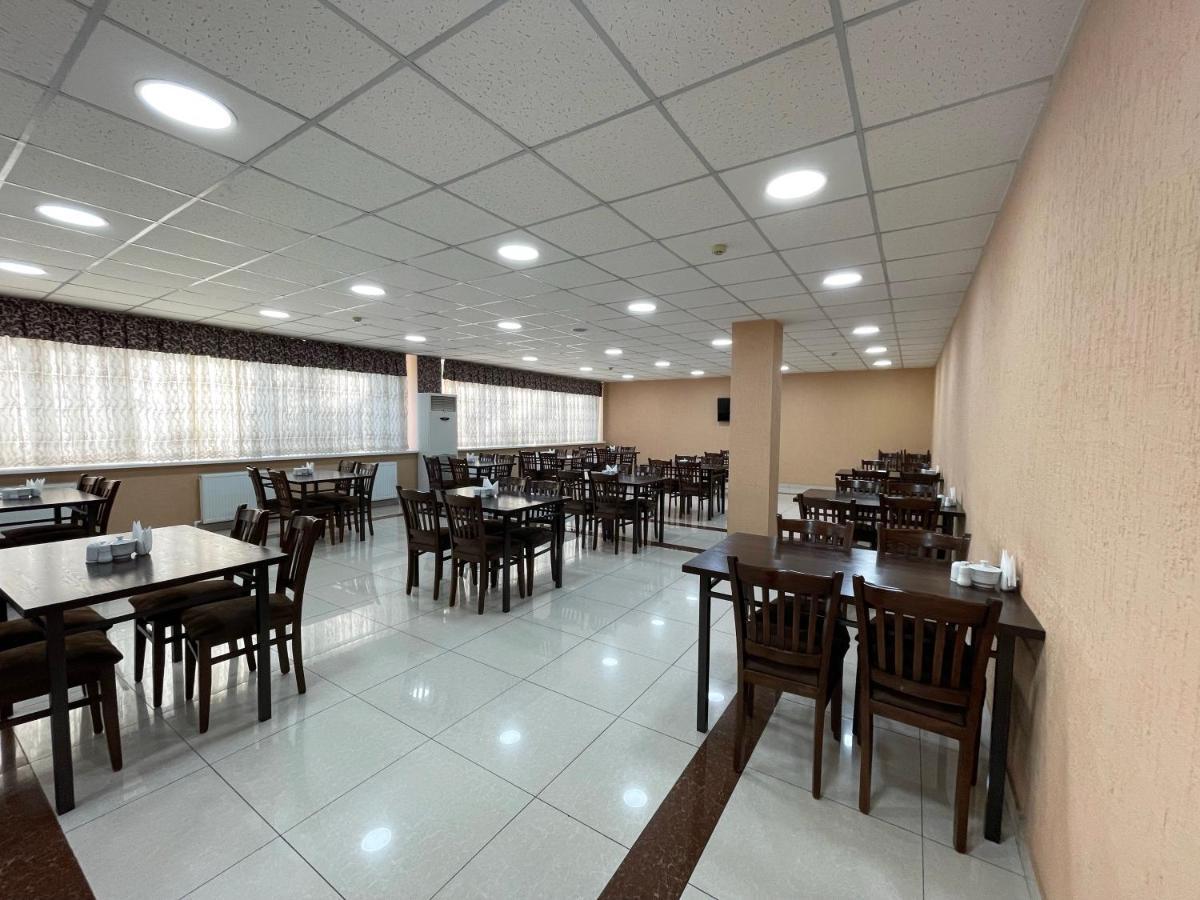 Rohat Hotel Chilonzor Ташкент Екстер'єр фото